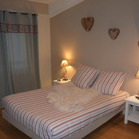 Hotel Le Central La Feclaz Bagian luar foto