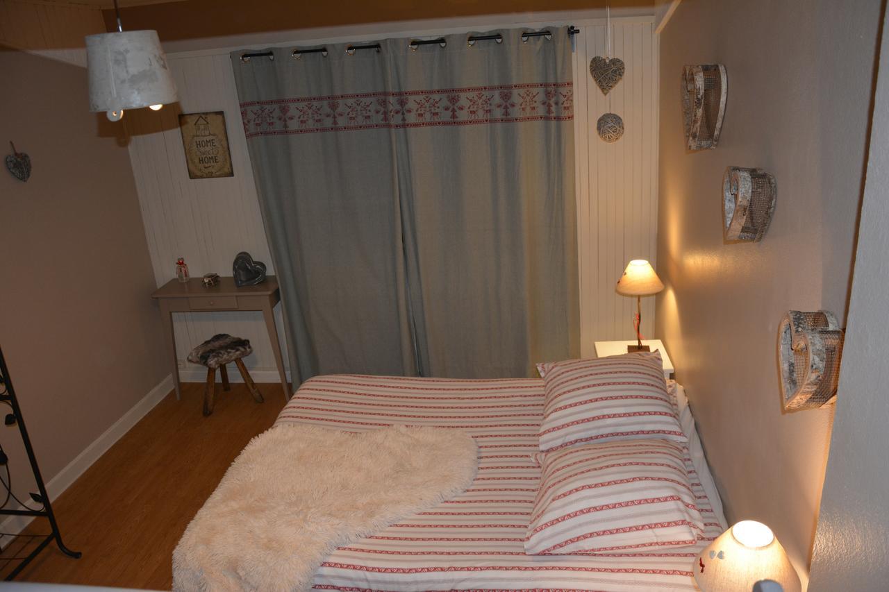 Hotel Le Central La Feclaz Bagian luar foto